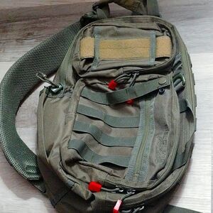 Fieldline Cross bag